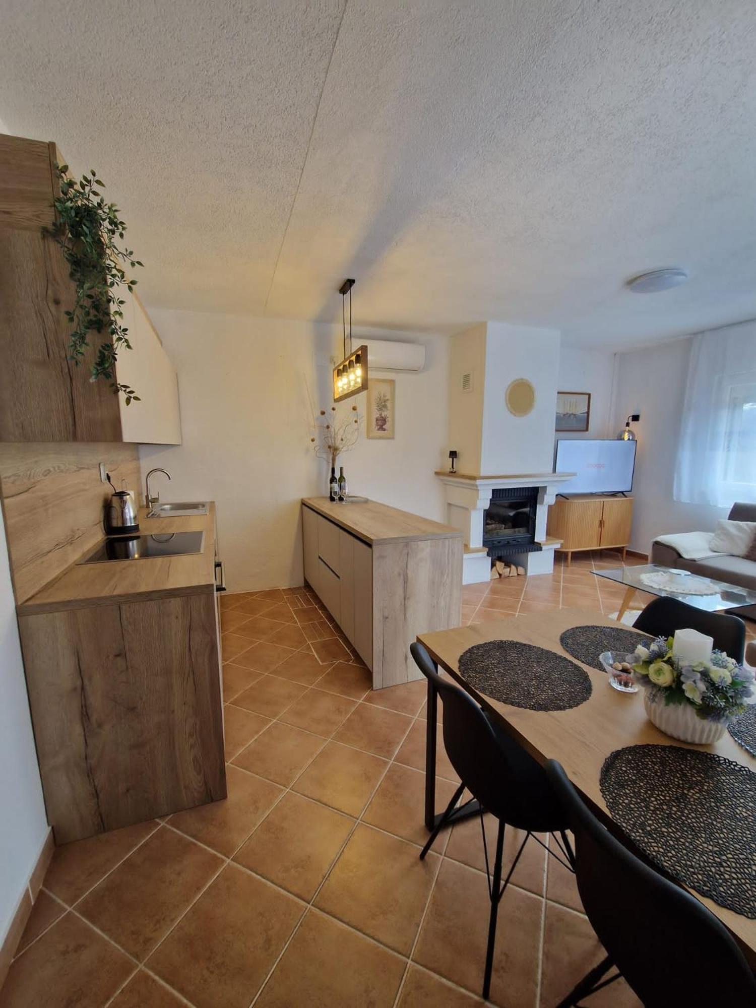 Village Apartment Zagvozd Exterior photo